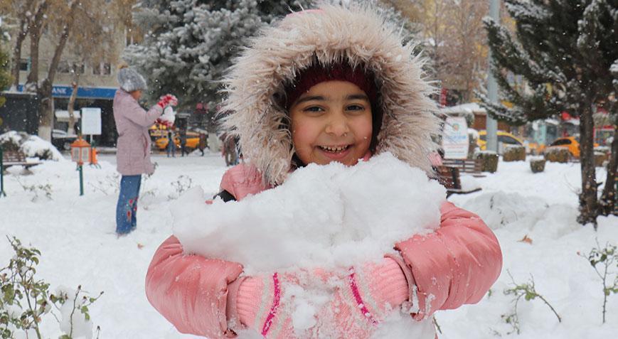 Nevşehir’de kar nedeniyle eğitime 1 gün ara verildi